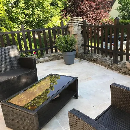 Pensión Autour D'une Histoire 3*