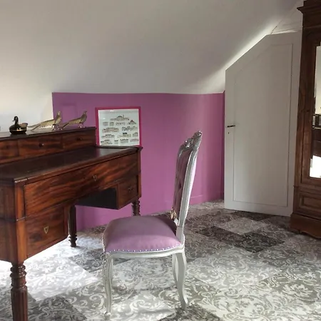 Autour D'une Histoire 3*