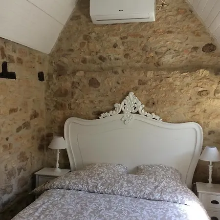 Autour D'une Histoire 3*