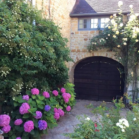 Autour D'une Histoire 3*