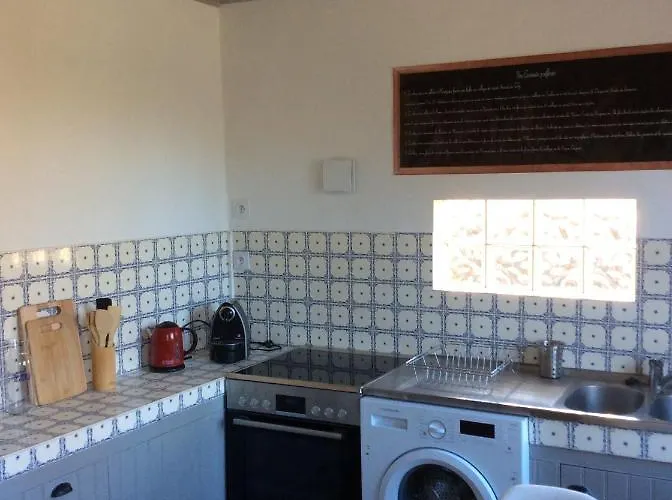 Autour D'une Histoire Guest house 3*